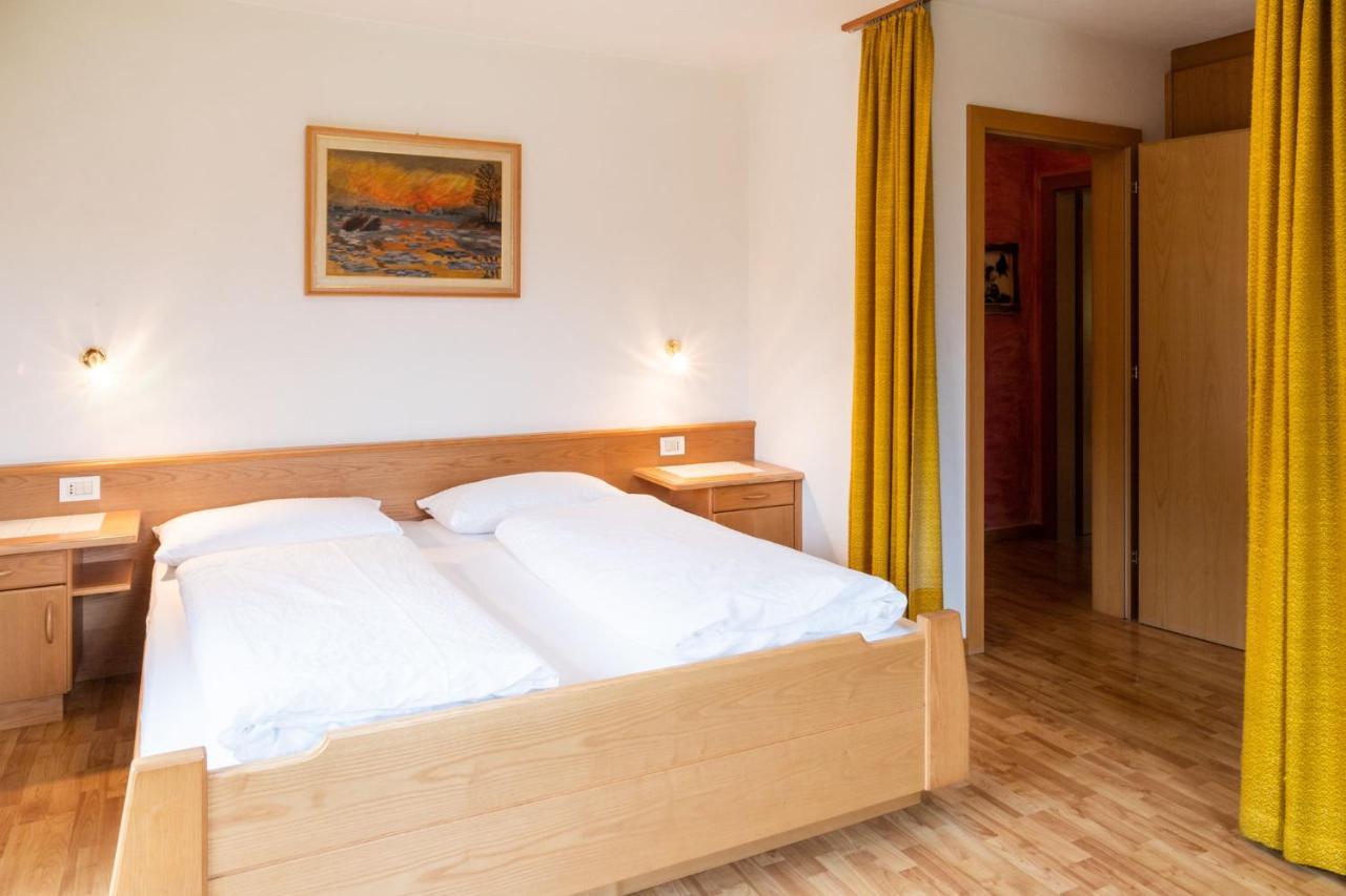 Bed and Breakfast Garni Juri à La Villa  Extérieur photo